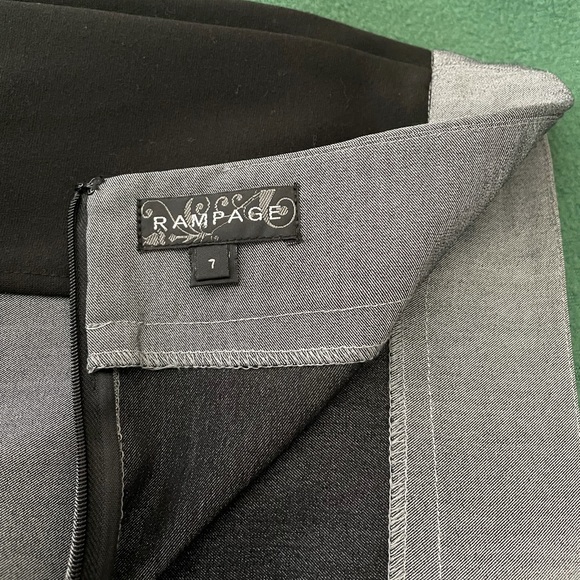 Rampage Skirt - Picture 9 of 9